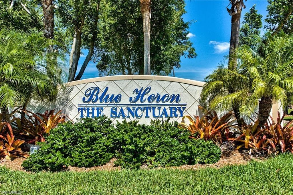 8141 Chancel CT 62-2 NAPLES, FL 34104