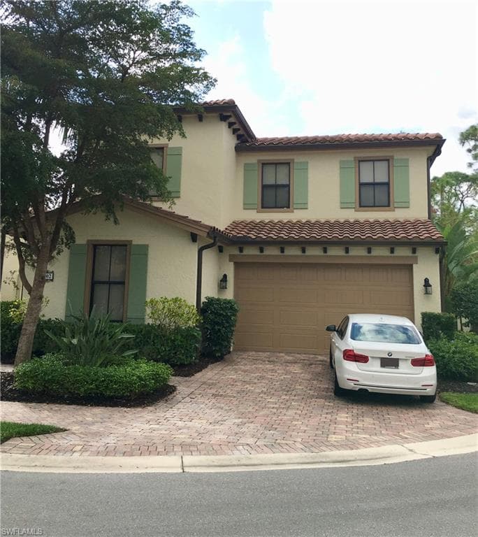 7902 Allende LN NAPLES, FL 34113