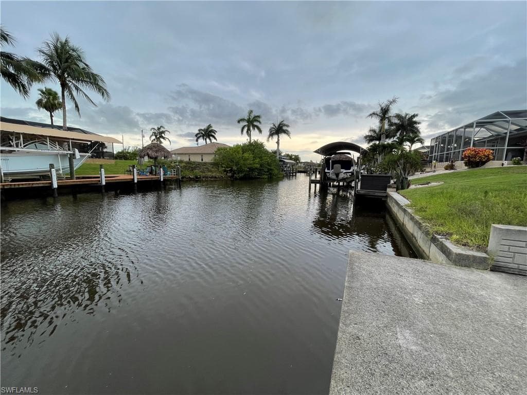 916 Mohawk PKY CAPE CORAL, FL 33914