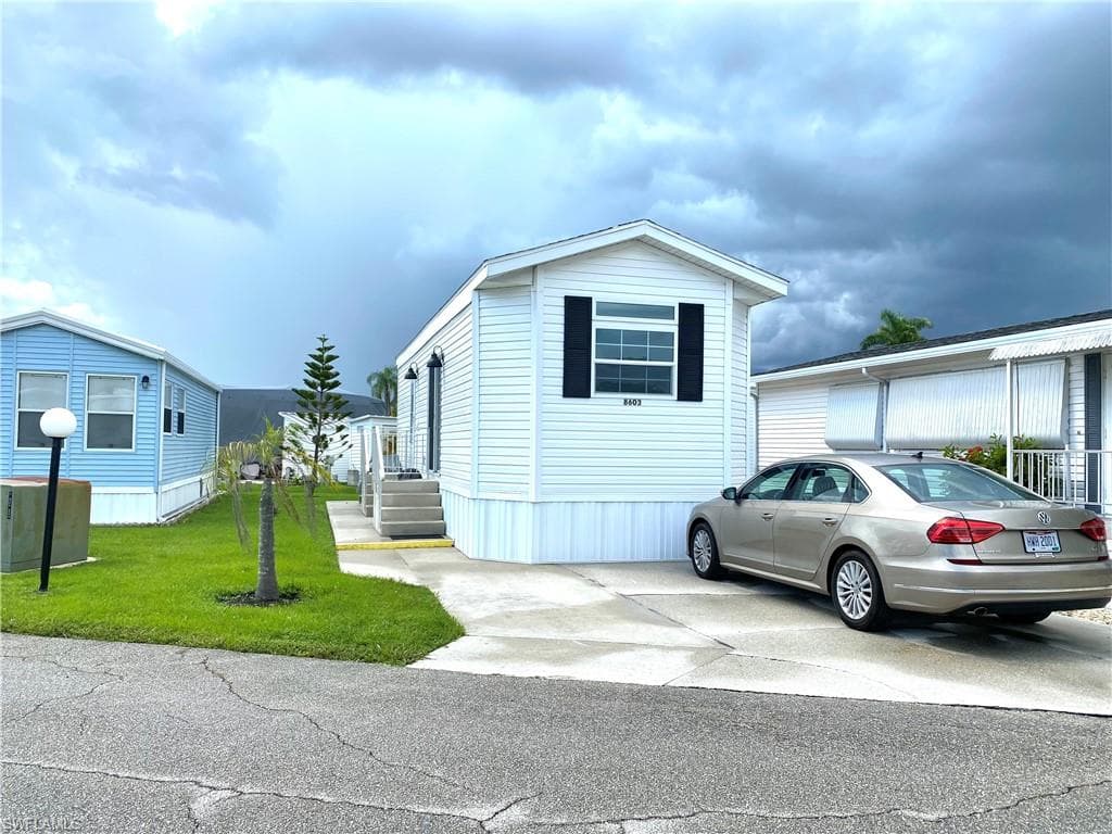 8603 Covewood DR ESTERO, FL 33928