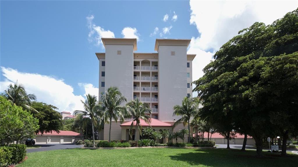 15160 Harbour Isle DR 202 FORT MYERS, FL 33908
