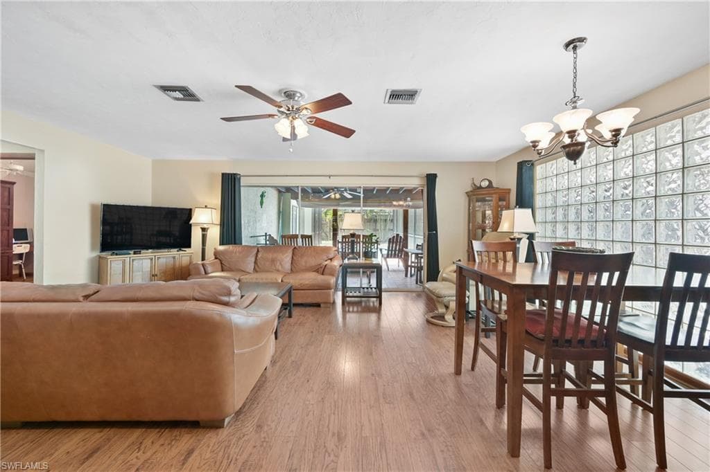 622 95th AVE N NAPLES, FL 34108