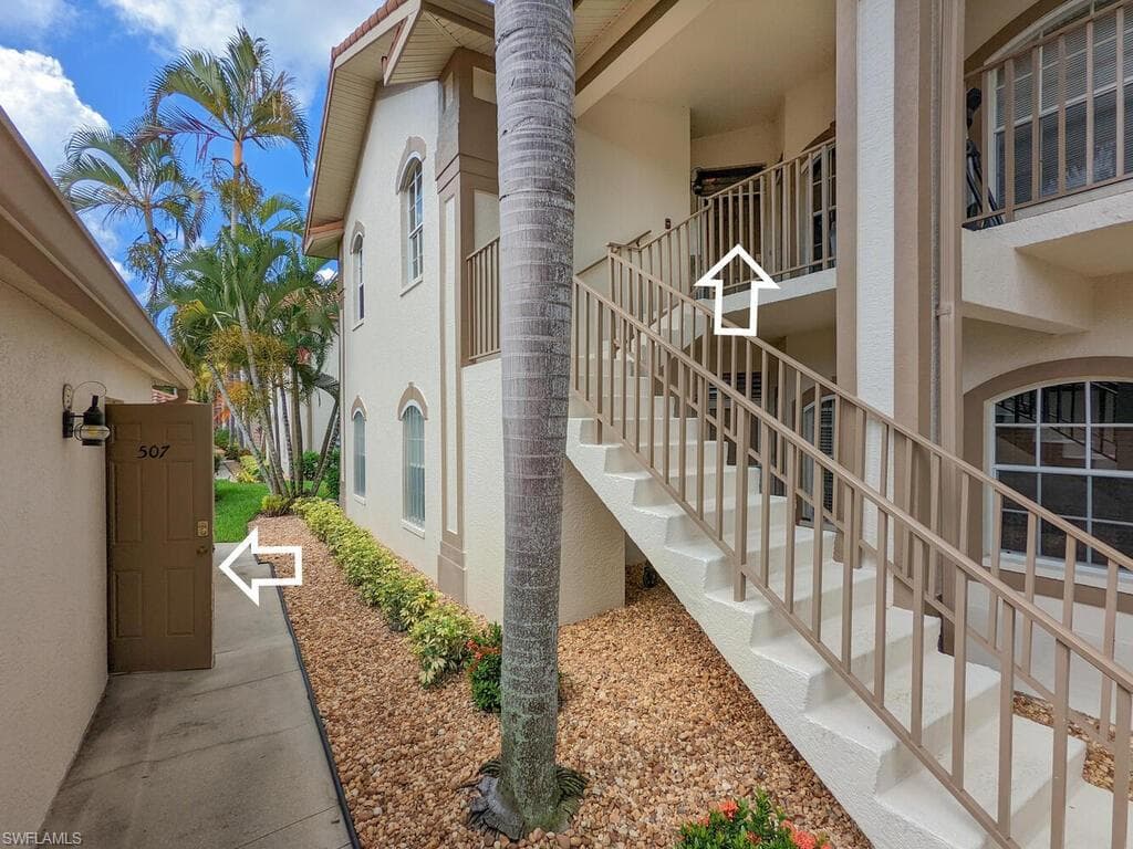 242 Newport DR 507 NAPLES, FL 34114