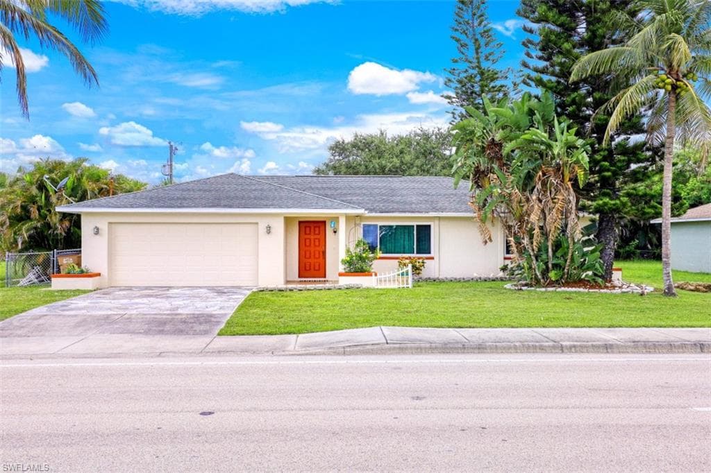 918 Santa Barbara BLVD CAPE CORAL, FL 33991
