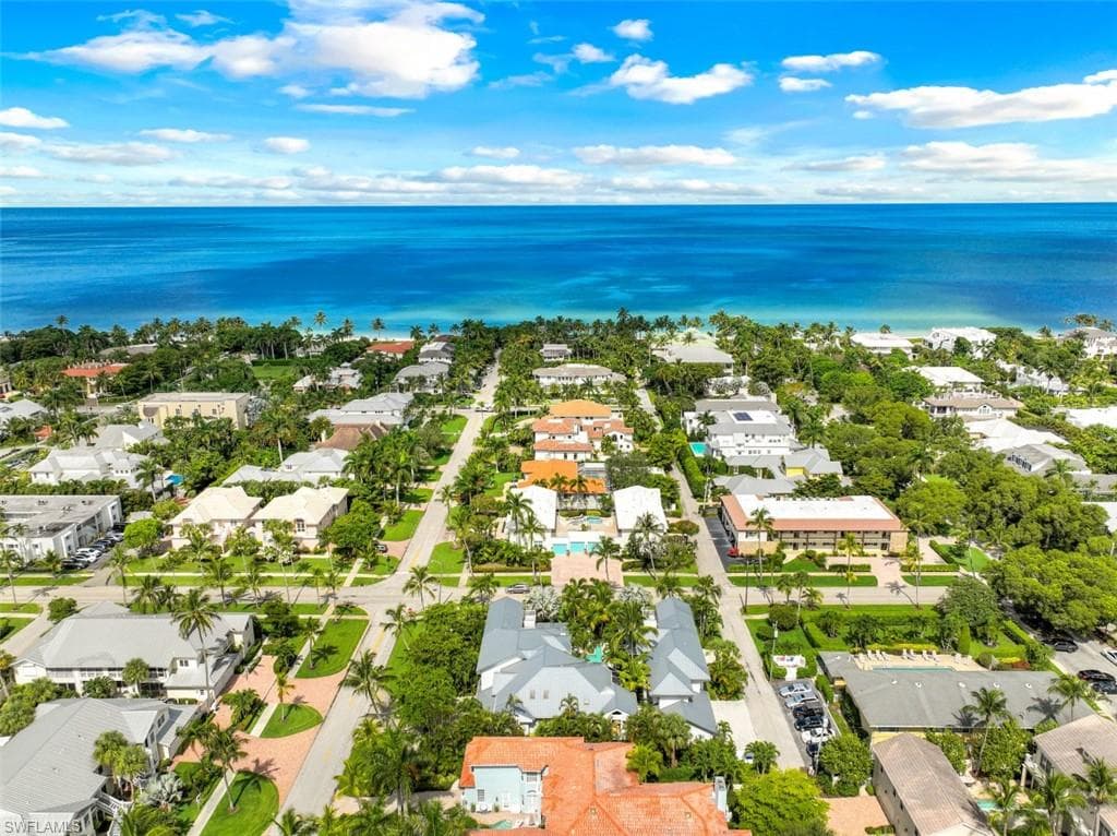 361 2nd ST S 361 NAPLES, FL 34102