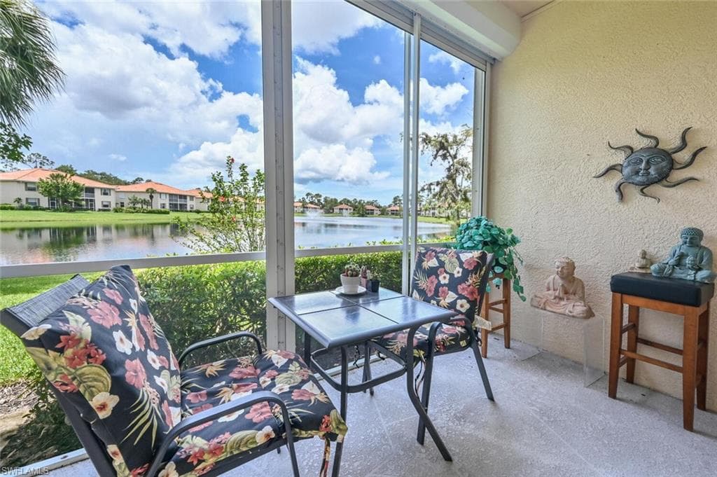 370 Robin Hood CIR 101 NAPLES, FL 34104