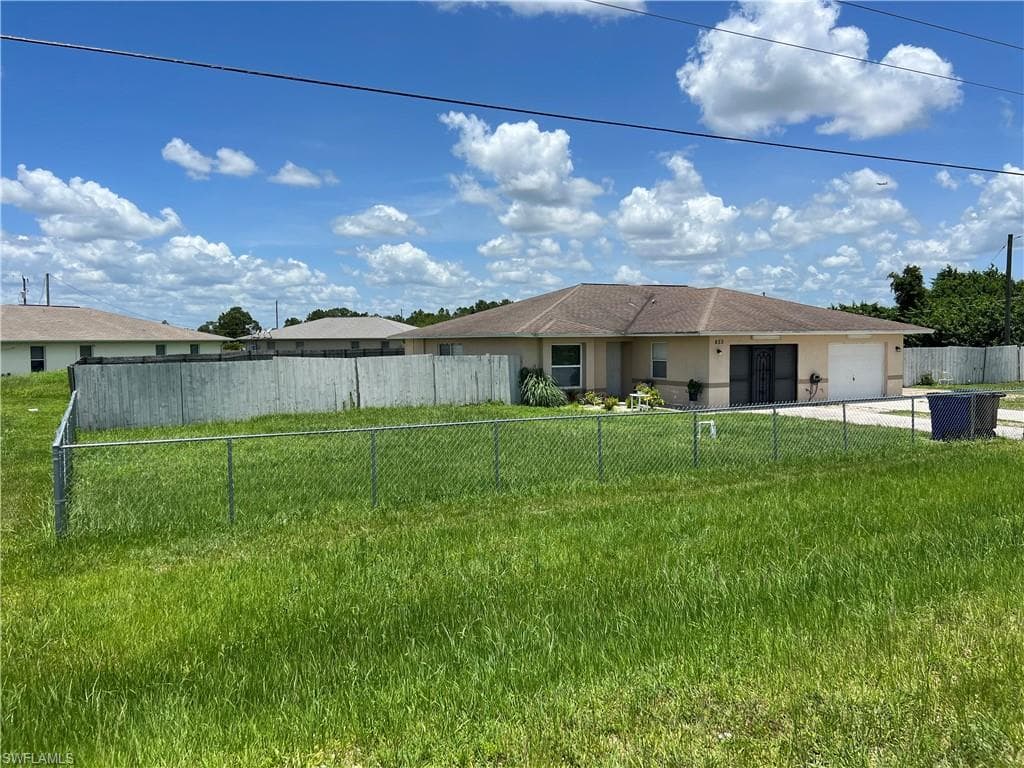 855/857 ALABAMA RD S LEHIGH ACRES, FL 33974