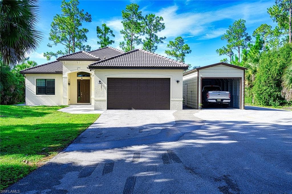 2450 6th AVE NE NAPLES, FL 34120