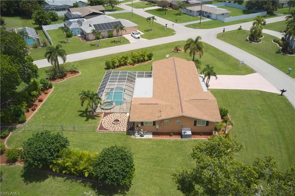 4002 SE 10th AVE CAPE CORAL, FL 33904