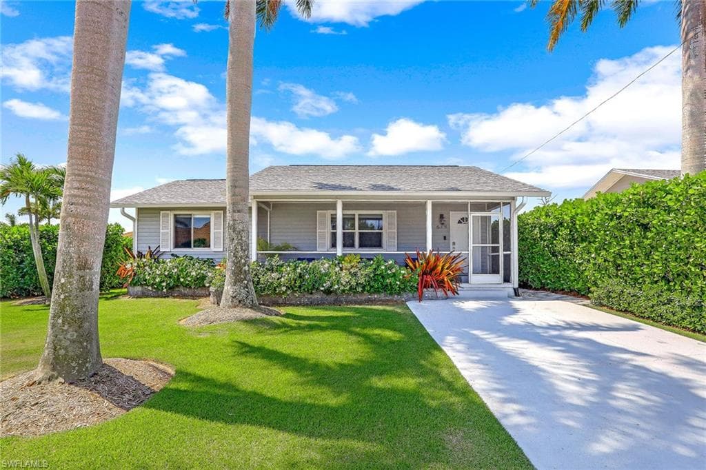 679 6th AVE MARCO ISLAND, FL 34145