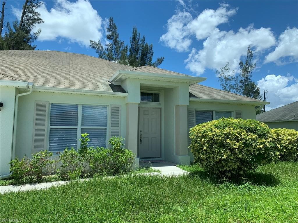 1825 NE 4th PL CAPE CORAL, FL 33909