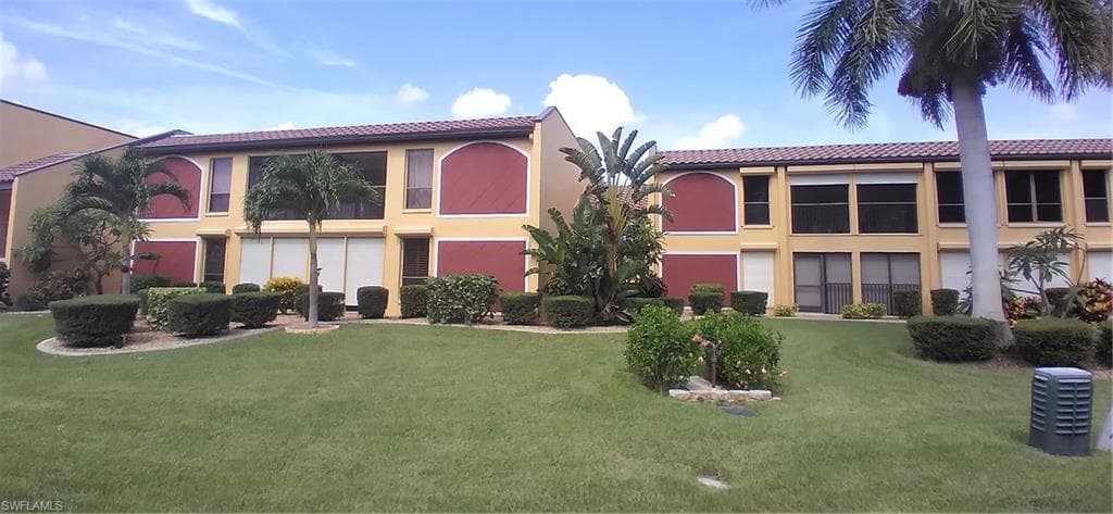 4020 SE 20th PL F2 CAPE CORAL, FL 33904