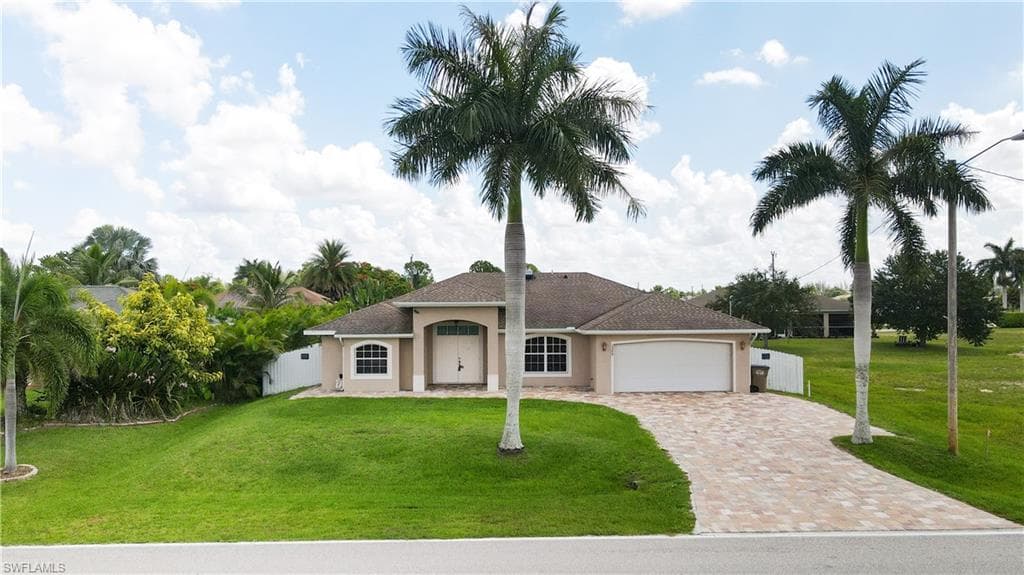1309 S Gator CIR CAPE CORAL, FL 33909