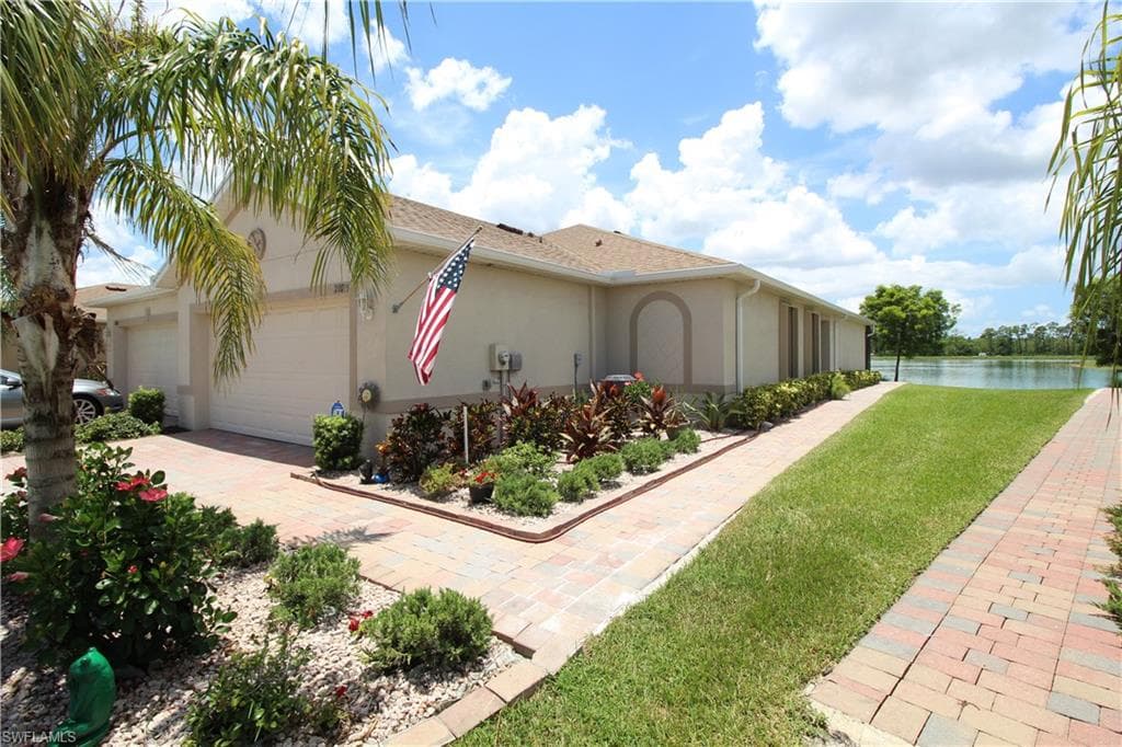 20075 Fiddlewood AVE NORTH FORT MYERS, FL 33917