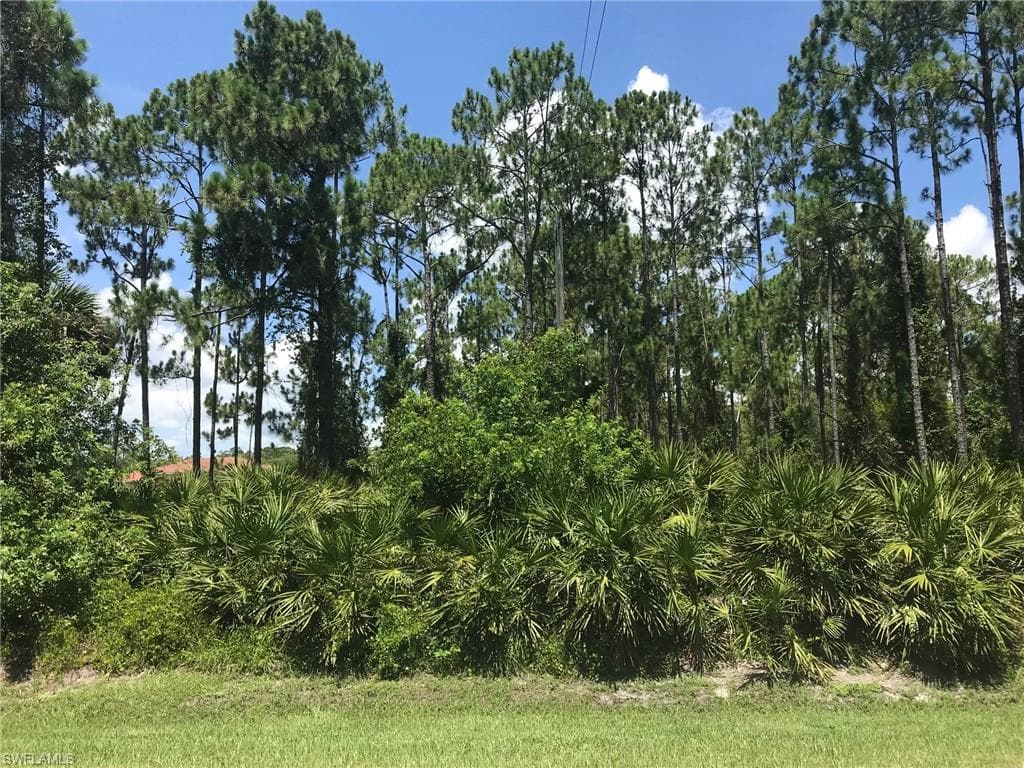 2991 Wilson BLVD N NAPLES, FL 34120