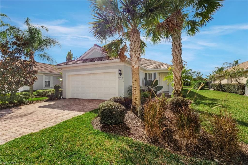 8736 Querce CT NAPLES, FL 34114