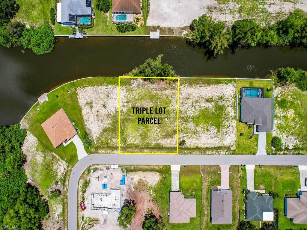 1010 SW 1st ST CAPE CORAL, FL 33991
