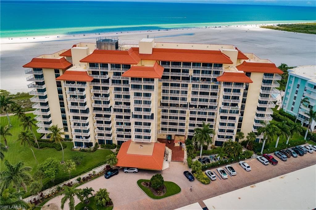 180 Seaview CT 201 MARCO ISLAND, FL 34145