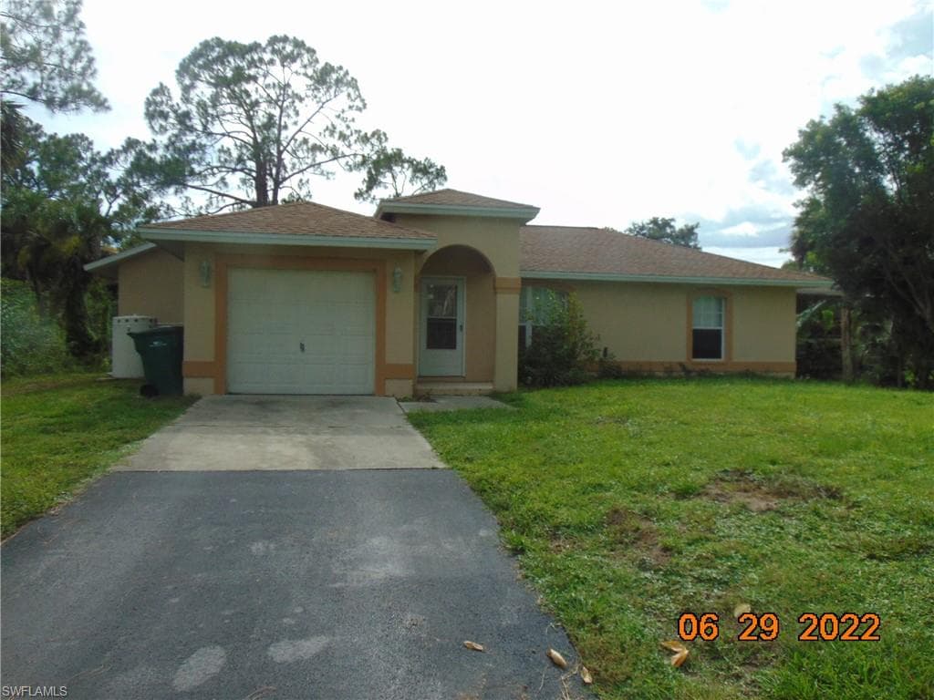 571 11th ST SW NAPLES, FL 34117