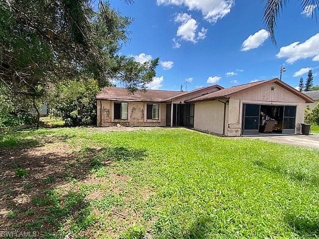 5221 7th ST W LEHIGH ACRES, FL 33971