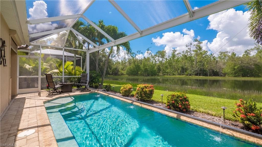 8288 Woodridge Pointe DR FORT MYERS, FL 33912