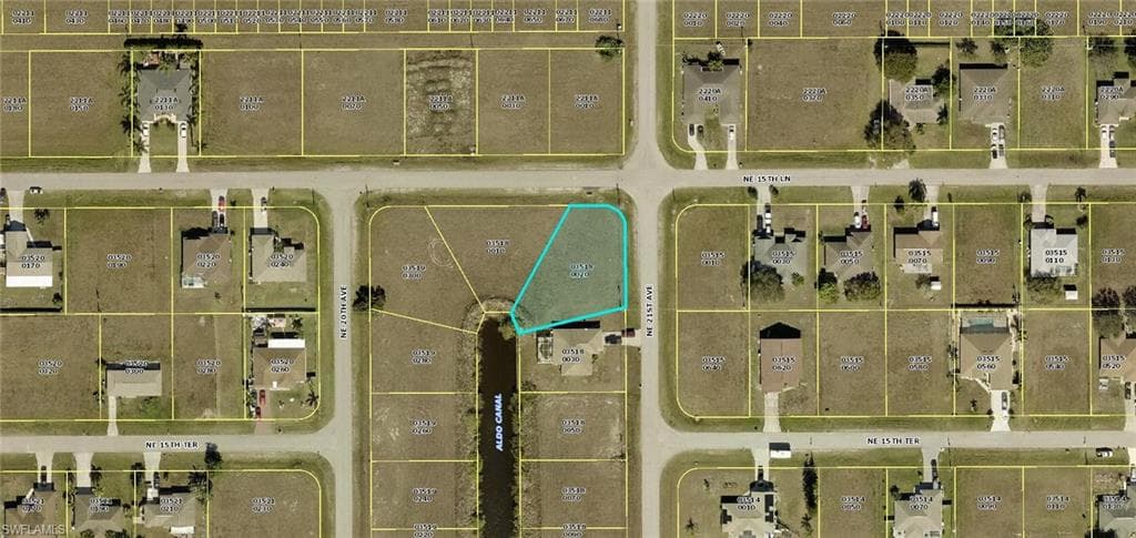 2034 NE 15th LN CAPE CORAL, FL 33909