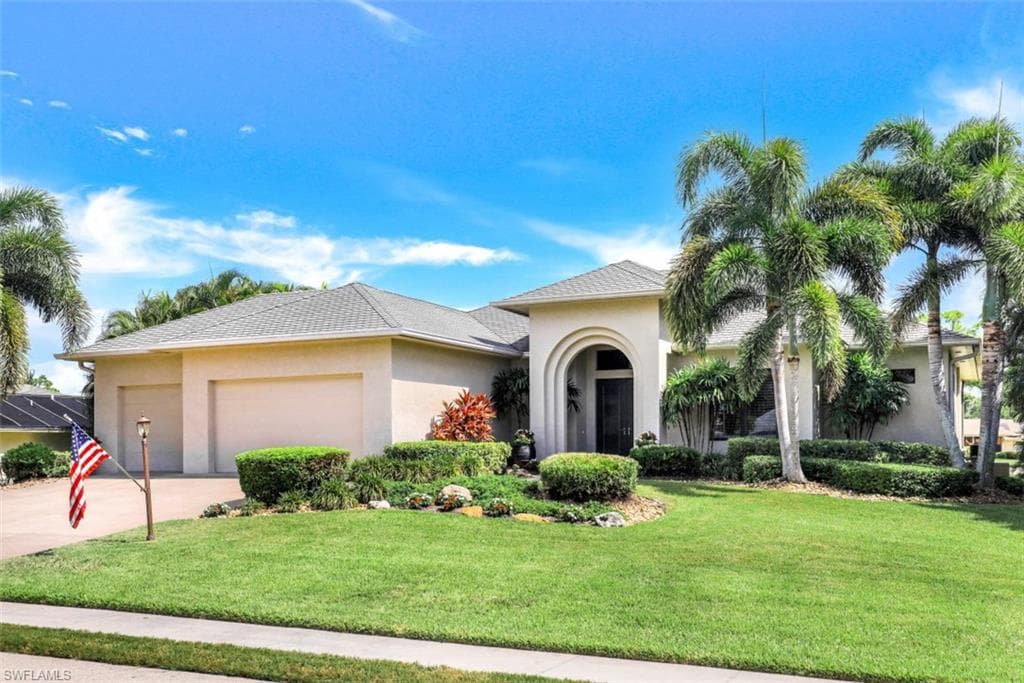 6116 Deer RUN FORT MYERS, FL 33908