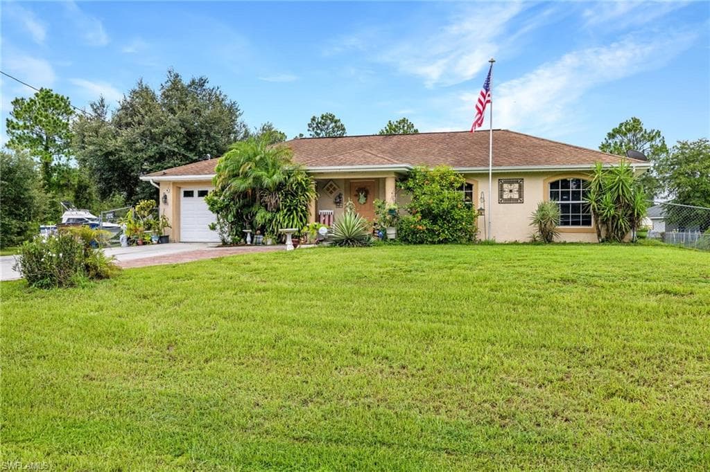 838 Sunrise BLVD LEHIGH ACRES, FL 33974