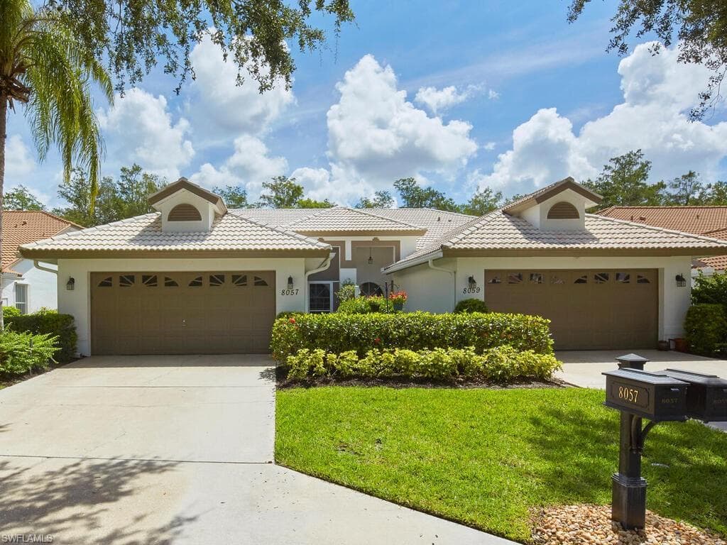 8057 San Vista CIR 8-8L NAPLES, FL 34109