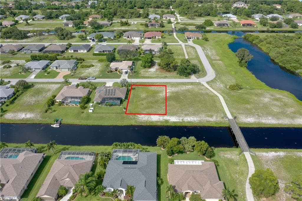 190 White Marsh LN ROTONDA WEST, FL 33947