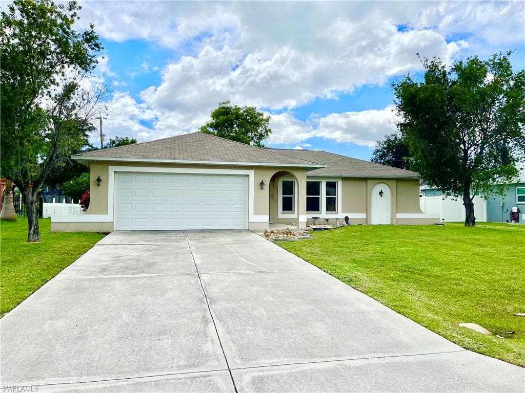 3138 SE 8th PL CAPE CORAL, FL 33904