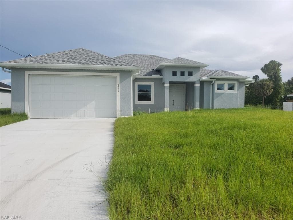 3900 21st ST SW LEHIGH ACRES, FL 33976