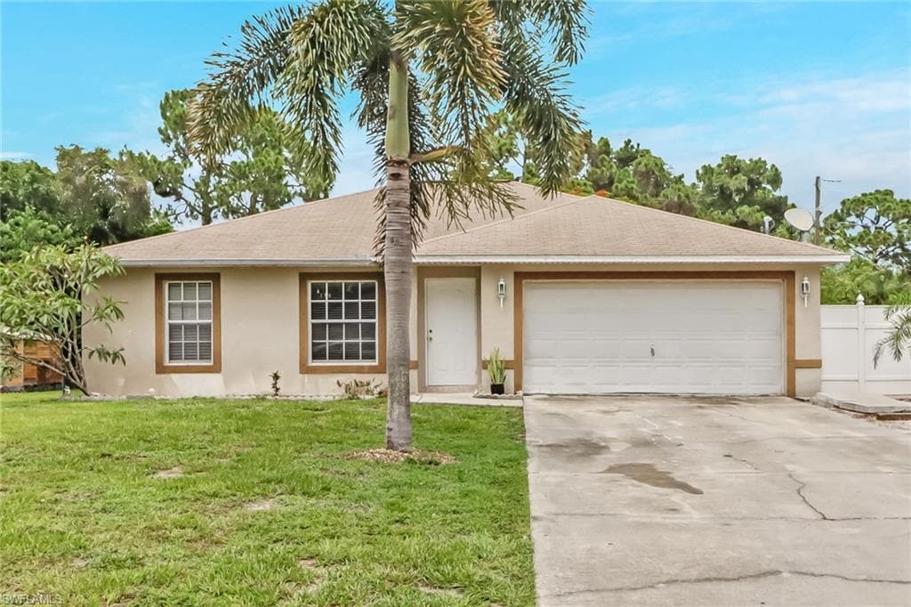 18433 Tulip RD FORT MYERS, FL 33967