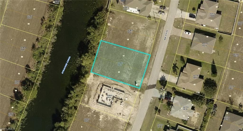 2924 NW 4th PL CAPE CORAL, FL 33993