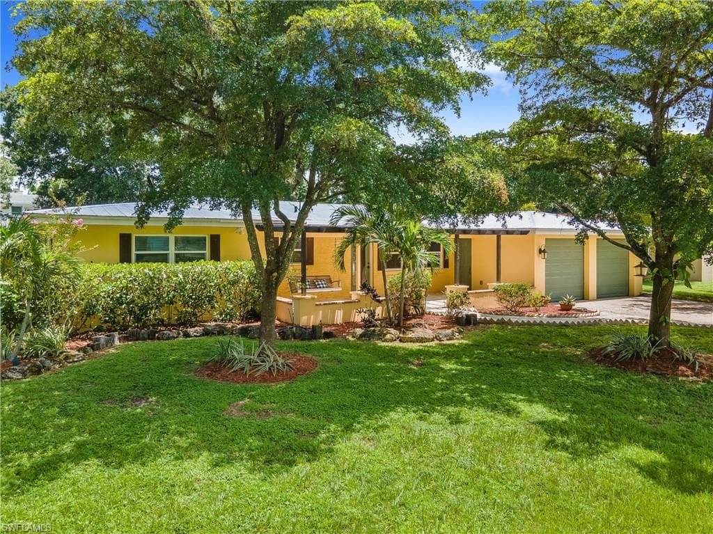 1353 Sunbury DR FORT MYERS, FL 33901