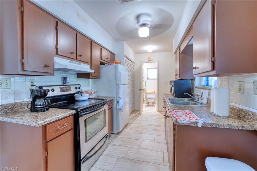 1609-1611 Maple DR FORT MYERS, FL 33907