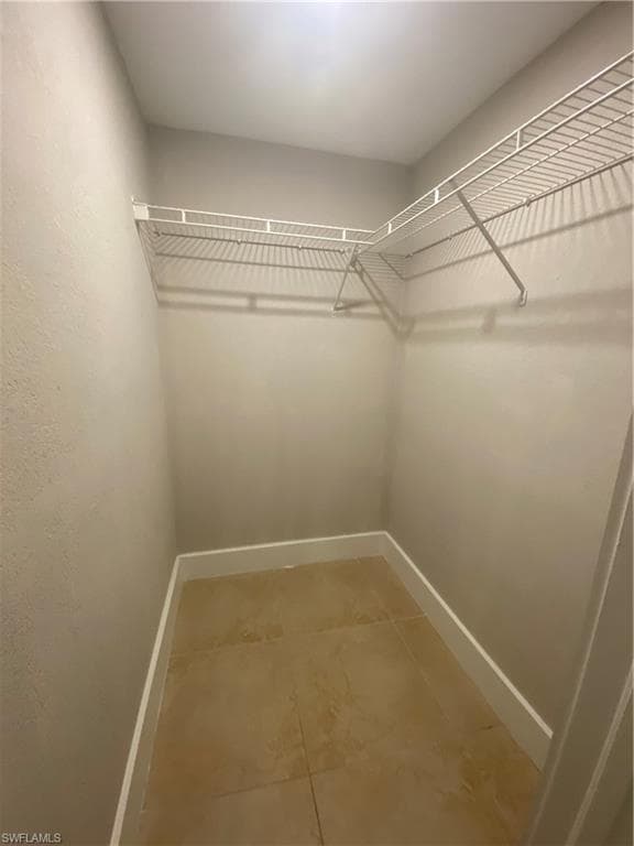 4605 Bayshore DR G2 NAPLES, FL 34112