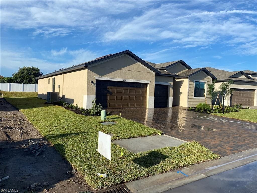 14608 Carva LN FORT MYERS, FL 33905