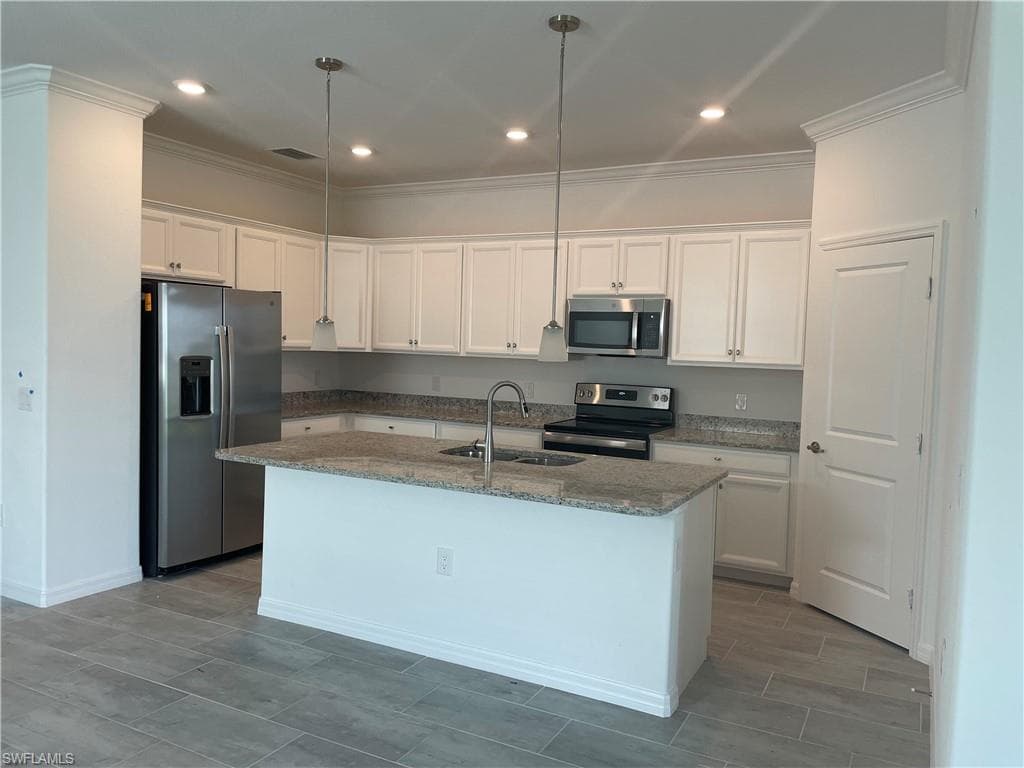 11512 Shady Palm WAY FORT MYERS, FL 33913
