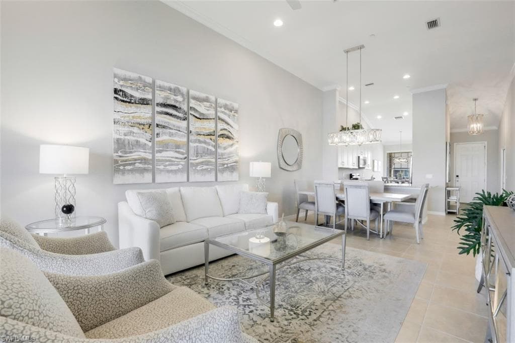 9377 Pocida CT 201 NAPLES, FL 34119