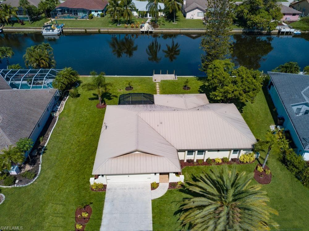 814 SE 21st AVE CAPE CORAL, FL 33990