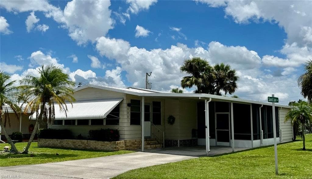 5321 Forest Park DR NORTH FORT MYERS, FL 33917