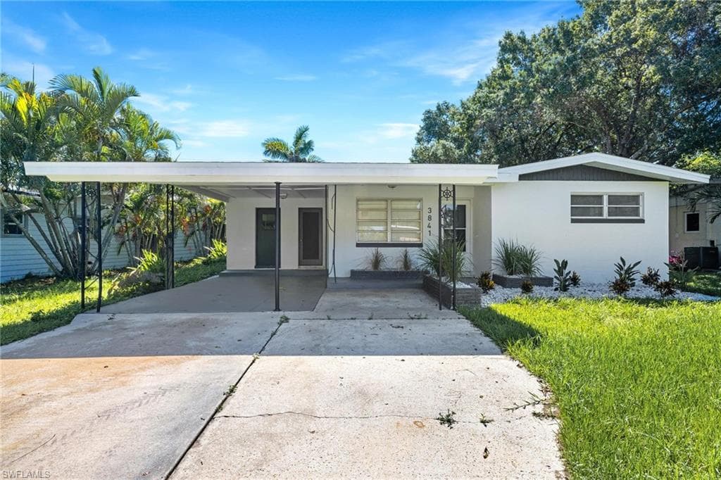 3841 Arlington ST FORT MYERS, FL 33901