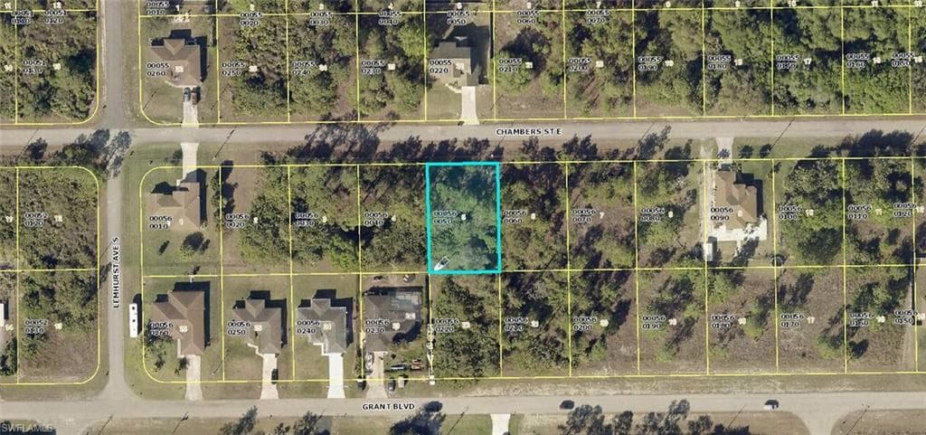 748 Chambers ST E LEHIGH ACRES, FL 33974