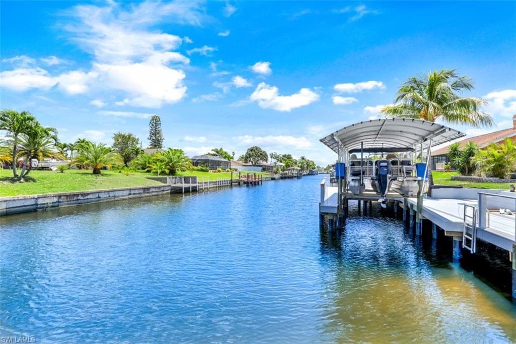 1321 SE 23rd TER CAPE CORAL, FL 33990