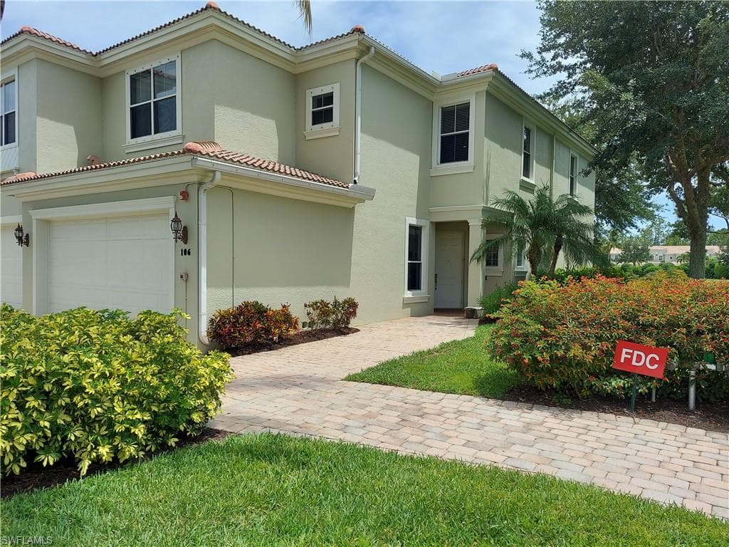 1430 Mariposa CIR 106 NAPLES, FL 34105