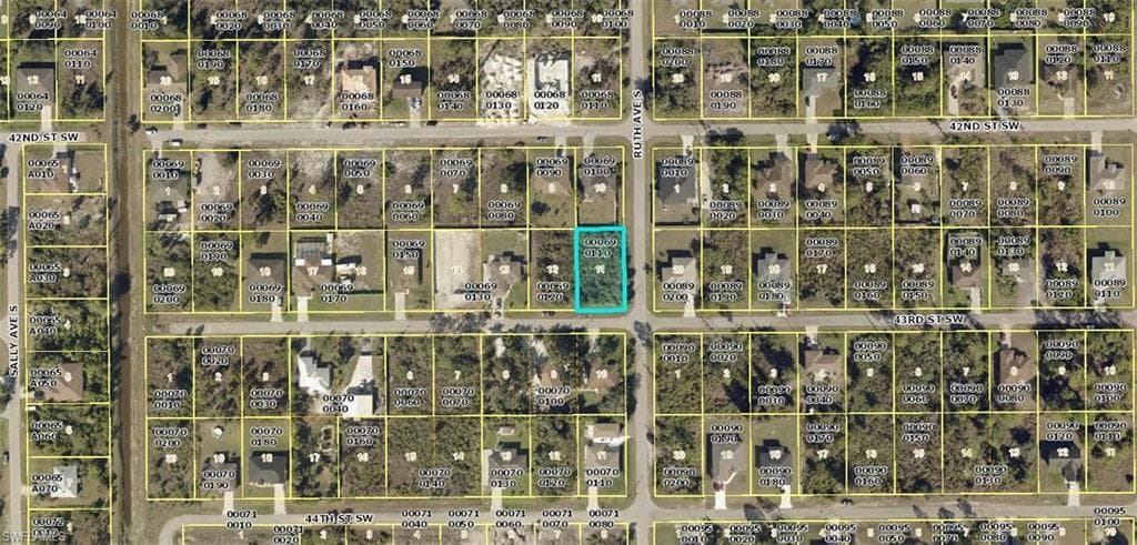 3300 43rd ST SW LEHIGH ACRES, FL 33976