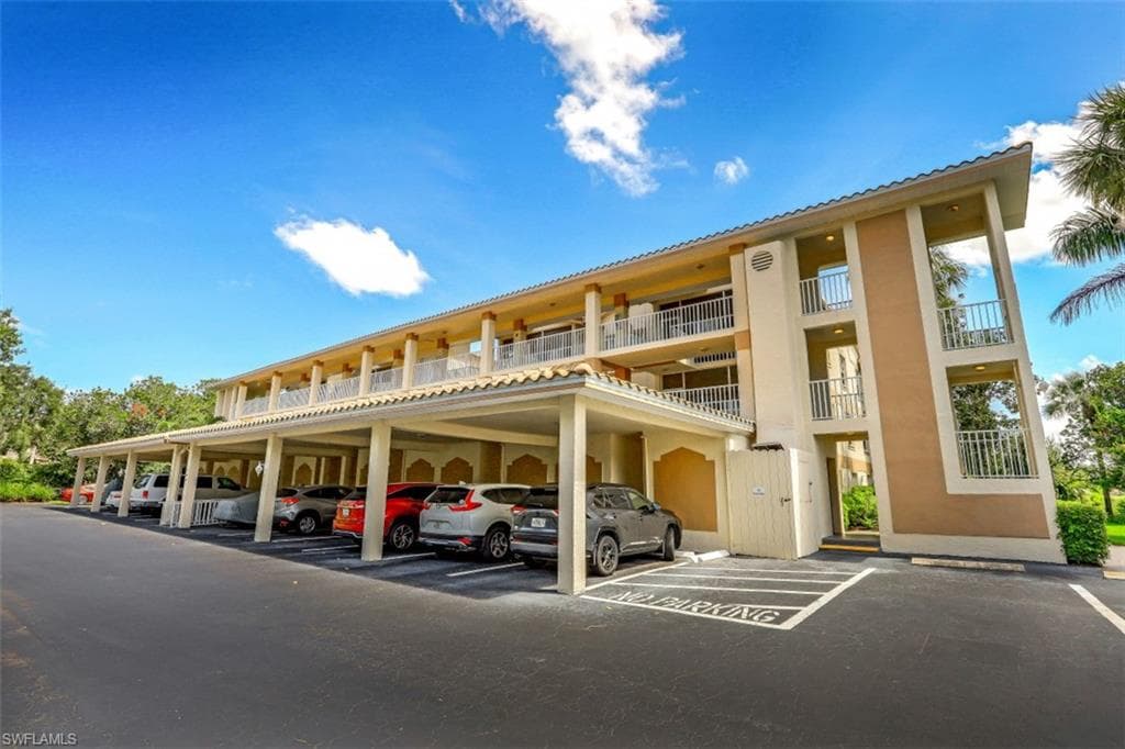 6045 Chardonnay LN 204 NAPLES, FL 34119