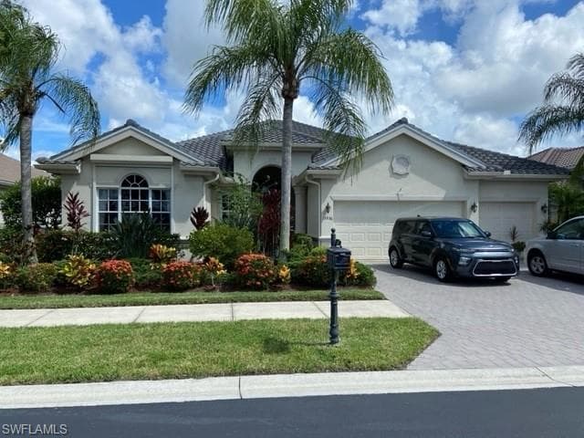 15936 Los Olivos LN NAPLES, FL 34110