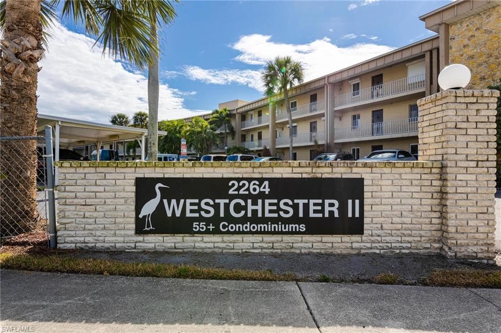 2264 Winkler AVE 302 FORT MYERS, FL 33901